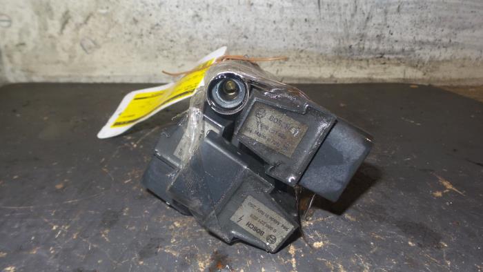 Used Ignition coil Volkswagen Polo IV (9N1/2/3) 1.4 16V Price € 20,00 Margin scheme offered by Autodemontage de Zaag