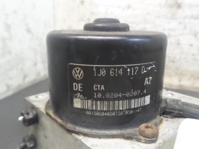 Usagé Pompe ABS Volkswagen Golf IV (1J1) 1.4 16V Prix € 70,00 Règlement à la marge proposé par Autodemontage de Zaag
