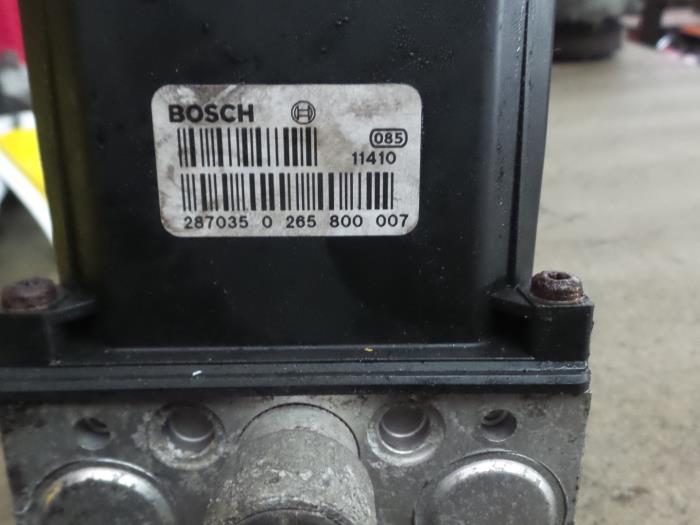 Begagnade ABS-pump Ford Mondeo III Wagon 1.8 16V Pris € 90,00 Marginaltabell erbjuds av Autodemontage de Zaag