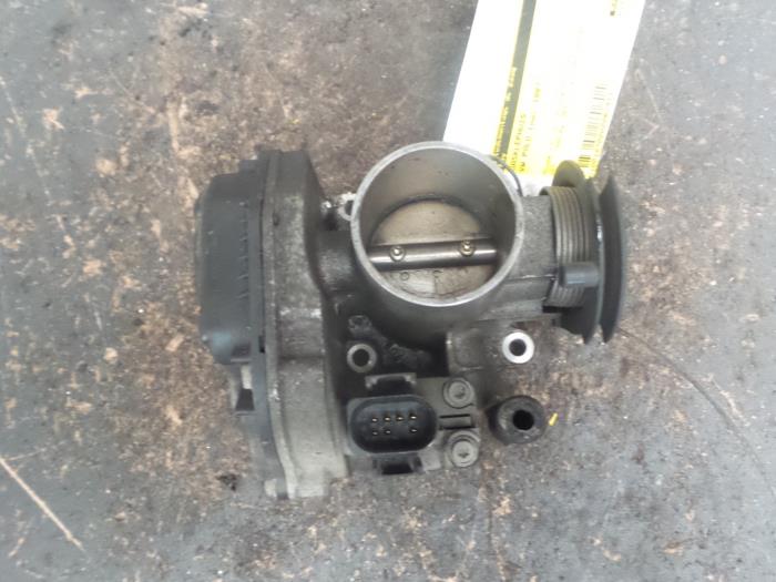 Gebrauchte Drosselklappengehäuse Volkswagen Polo Variant (6KV5) 1.4 60 Preis € 38,00 Margenregelung angeboten von Autodemontage de Zaag