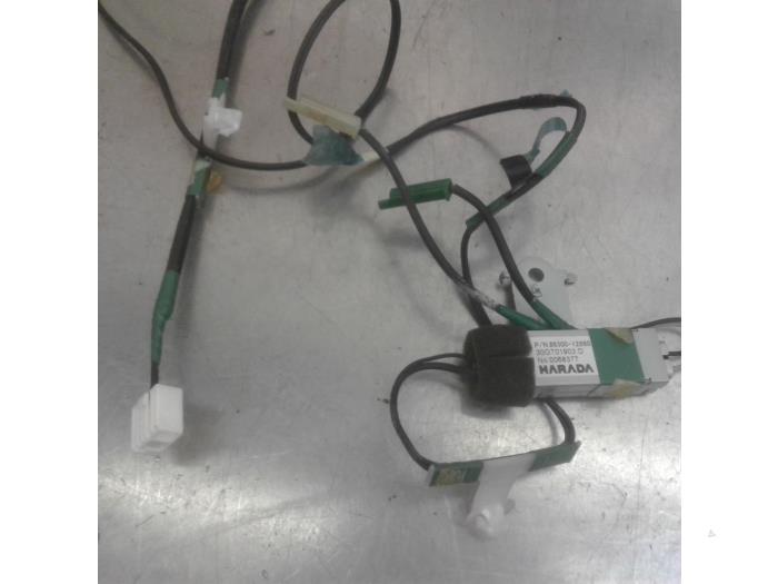Używane Antena (rózne) Toyota Corolla (E15) 1.6 Dual VVT-i 16V Cena € 15,70 Procedura marży oferowane przez Japoto Parts B.V.