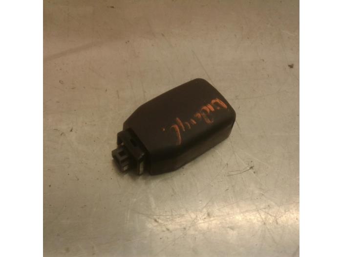 Begagnade Regnsensor Toyota Corolla (E15) 1.6 Dual VVT-i 16V Pris € 26,25 Marginaltabell erbjuds av Japoto Parts B.V.