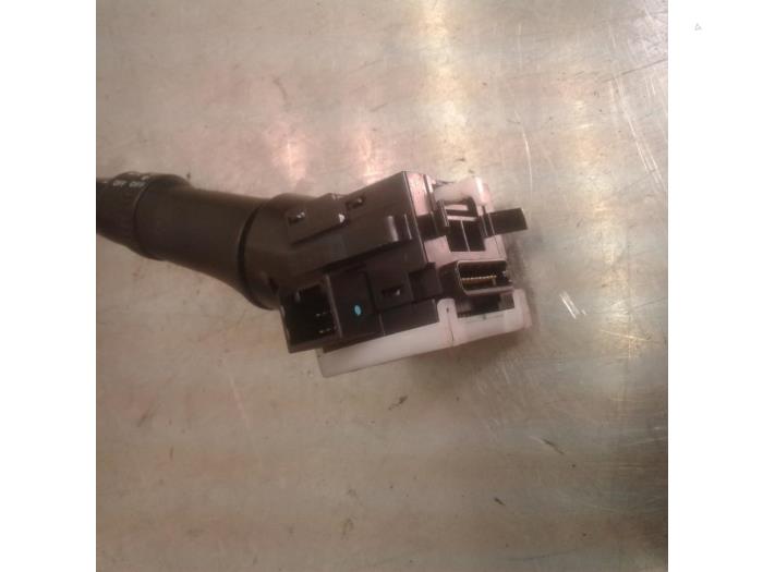 Light switch from a Mitsubishi Outlander (CW) 2.2 DI-D 16V 4x4 2009