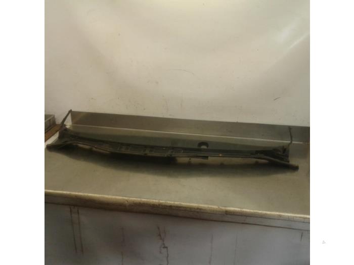 Używane Parawan Mazda 5 (CR19) 2.0 CiDT 16V Normal Power Cena € 26,25 Procedura marży oferowane przez Japoto Parts B.V.
