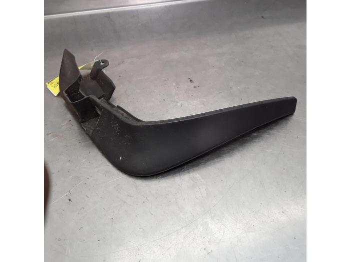 Używane Chlapacz Kia Soul I (AM) 1.6 CVVT 16V Cena € 10,50 Procedura marży oferowane przez Japoto Parts B.V.