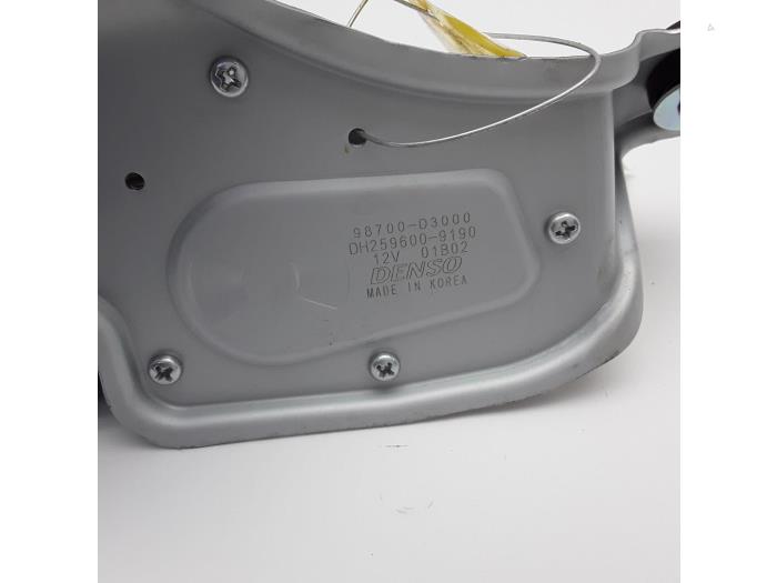 Rear wiper motor from a Hyundai Tucson (TL) 2.0 CRDi 16V 2WD 2018