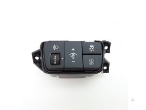 Gebrauchte Schalter (sonstige) Kia Rio IV (YB) 1.0i T-GDi 100 12V Preis € 29,95 Margenregelung angeboten von Japoto Parts B.V.