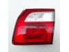 Luz trasera derecha de un Mazda 626 (GF14), 1997 / 2002 1.8i 16V, Hatchback, Gasolina, 1.840cc, 74kW (101pk), FWD, FP9A, 1999-12 / 2002-10, GF14P 2001