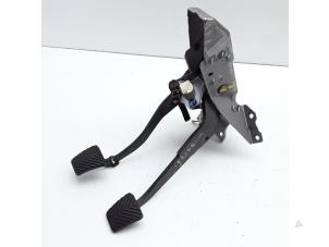 Used Brake pedal Mitsubishi Space Star (A0) 1.0 12V Price € 49,95 Margin scheme offered by Japoto Parts B.V.