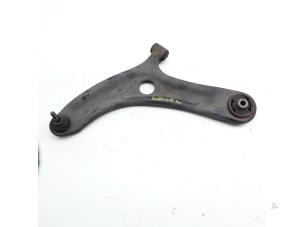 Used Front wishbone, left Hyundai i20 1.2i 16V Price € 24,95 Margin scheme offered by Japoto Parts B.V.