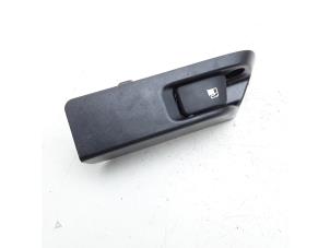 Used Tank cap cover switch Toyota Yaris II (P9) 1.33 16V Dual VVT-I Price € 12,49 Margin scheme offered by Japoto Parts B.V.