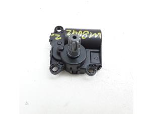 Used Heater valve motor Kia Picanto (JA) 1.0 T-GDI 12V Price € 24,95 Margin scheme offered by Japoto Parts B.V.