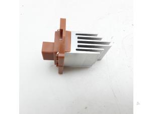 Used Heater resistor Kia Picanto (JA) 1.0 T-GDI 12V Price € 24,95 Margin scheme offered by Japoto Parts B.V.