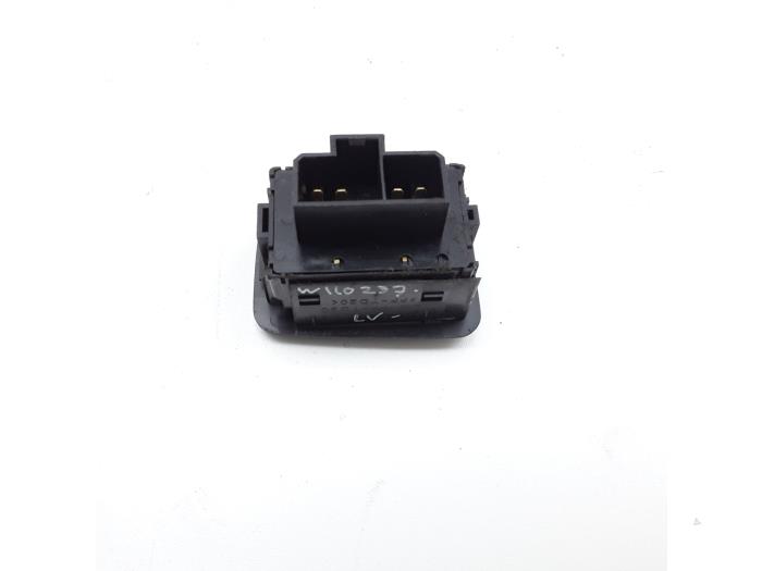 Mirror switch from a Subaru Forester (SF) 2.0 16V X 2001