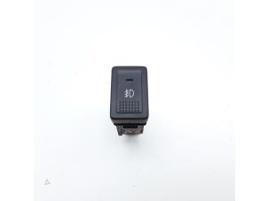 Usados Interruptor luz antiniebla Suzuki Swift (ZA/ZC/ZD) 1.2 16V Precio € 14,95 Norma de margen ofrecido por Japoto Parts B.V.