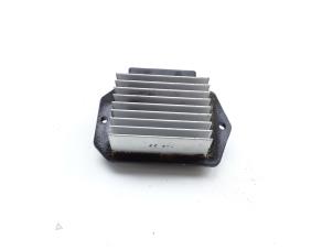 Used Heater resistor Toyota Avensis Wagon (T25/B1E) 2.0 16V D-4D Price € 25,00 Margin scheme offered by Japoto Parts B.V.