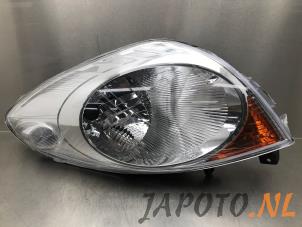 New Headlight, left Nissan Note (E11) 1.4 16V Price € 83,41 Inclusive VAT offered by Japoto Parts B.V.