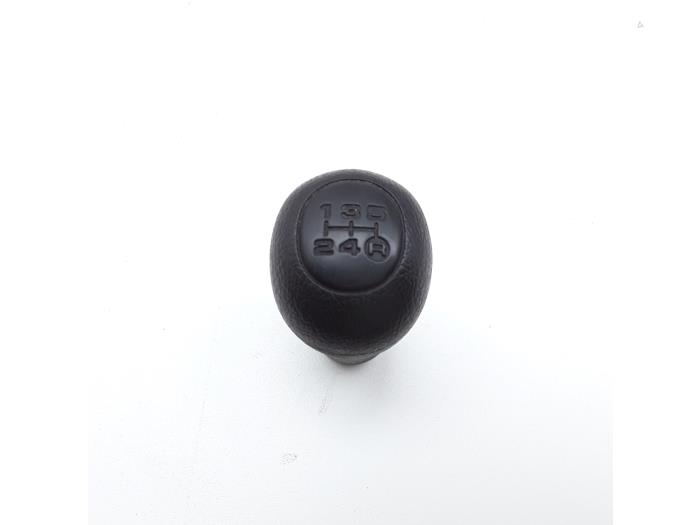 Gear stick knob from a Daihatsu Cuore (L251/271/276) 1.0 12V DVVT 2010
