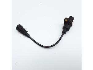 Usados Sensor de cigüeñal Hyundai Getz 1.4i 16V Precio € 14,95 Norma de margen ofrecido por Japoto Parts B.V.