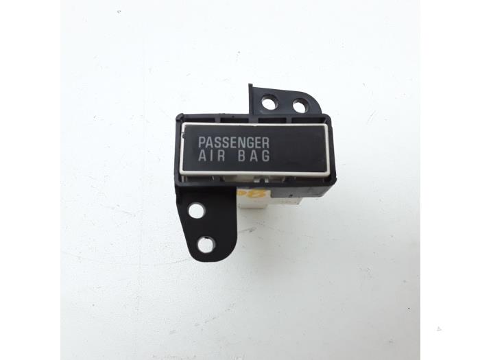 Usagé Divers Mitsubishi Grandis (NA) 2.4 16V MIVEC Prix € 10,49 Règlement à la marge proposé par Japoto Parts B.V.