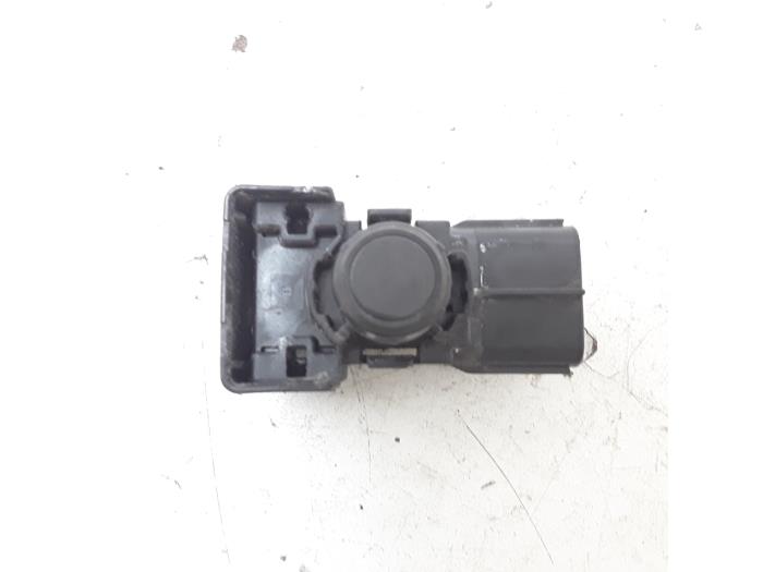 PDC Sensor van een Lexus CT 200h 1.8 16V 2011