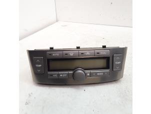 Used Heater control panel Toyota Avensis Wagon (T25/B1E) 2.0 16V D-4D Price € 29,95 Margin scheme offered by Japoto Parts B.V.