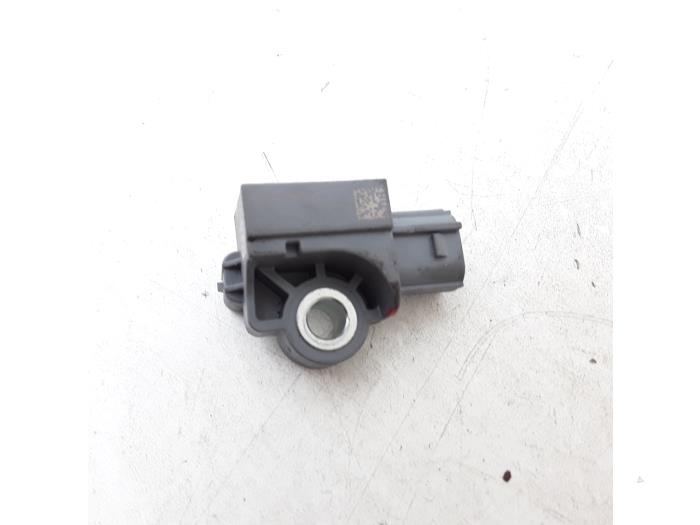 Begagnade Airbagsensor Hyundai Tucson (TL) 1.7 CRDi 16V 2WD Pris € 20,99 Marginaltabell erbjuds av Japoto Parts B.V.