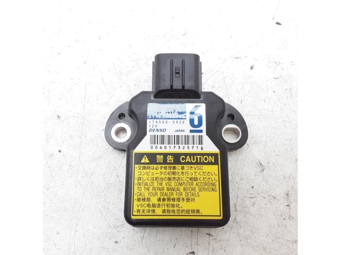 Sensor (other) from a Toyota Auris (E15) 1.8 16V HSD Full Hybrid 2010