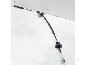 Usados Cable de cambio de caja de cambios Hyundai Tucson (TL) 1.7 CRDi 16V 2WD Precio € 49,99 Norma de margen ofrecido por Japoto Parts B.V.