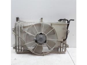 Usagé Ventilateur Toyota Corolla (E12) 1.4 16V VVT-i Prix € 29,95 Règlement à la marge proposé par Japoto Parts B.V.