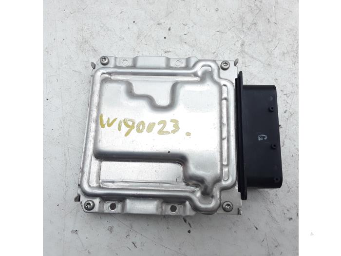 Ignition lock + computer from a Hyundai i10 (B5) 1.0 12V 2014