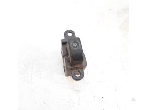 Used Electric window switch Hyundai Atos 1.0 12V Prime Price € 15,00 Margin scheme offered by Japoto Parts B.V.