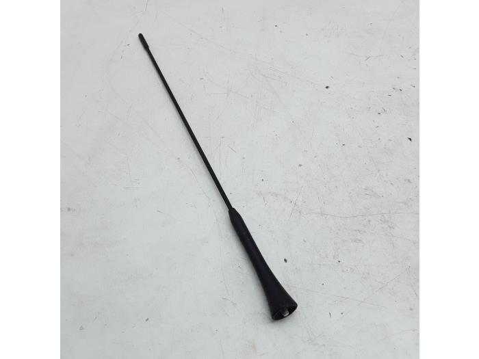 Używane Bat anteny Mitsubishi Lancer Wagon (CS/CT) 1.6 16V Cena € 10,45 Procedura marży oferowane przez Japoto Parts B.V.