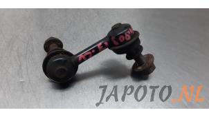 Usagé Bielette barre stabilisatrice Nissan Almera Tino (V10M) 1.8 16V Prix € 14,99 Règlement à la marge proposé par Japoto Parts B.V.
