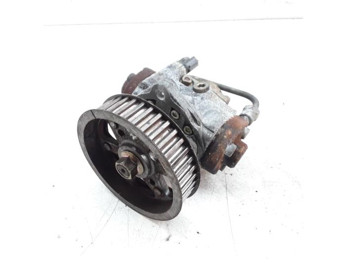 Begagnade Dieselpump Toyota Corolla Verso (R10/11) 2.0 D-4D 16V Pris € 131,24 Marginaltabell erbjuds av Japoto Parts B.V.