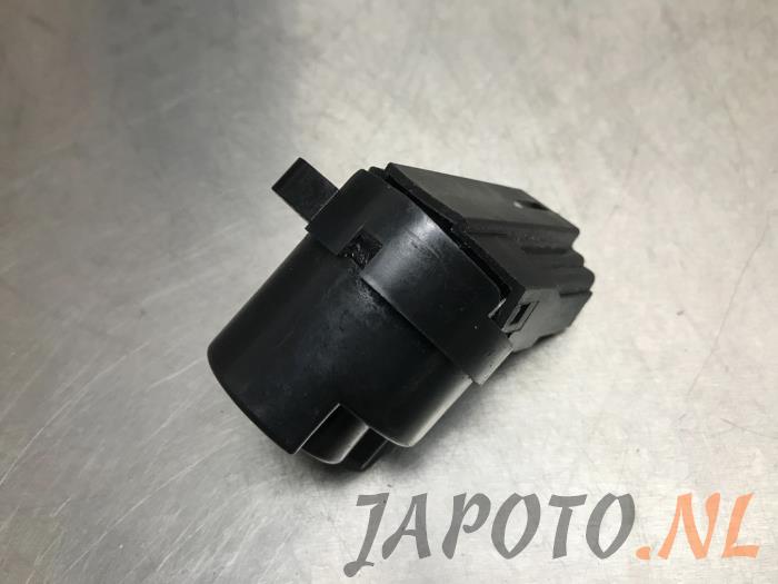 Usagé Divers Chevrolet Spark 1.0 16V Bifuel Prix € 20,99 Règlement à la marge proposé par Japoto Parts B.V.
