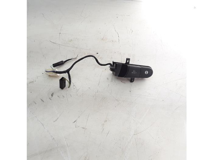 Używane Przelacznik Honda Jazz (GE6/GE8/GG/GP) 1.2 VTEC 16V Cena € 20,95 Procedura marży oferowane przez Japoto Parts B.V.