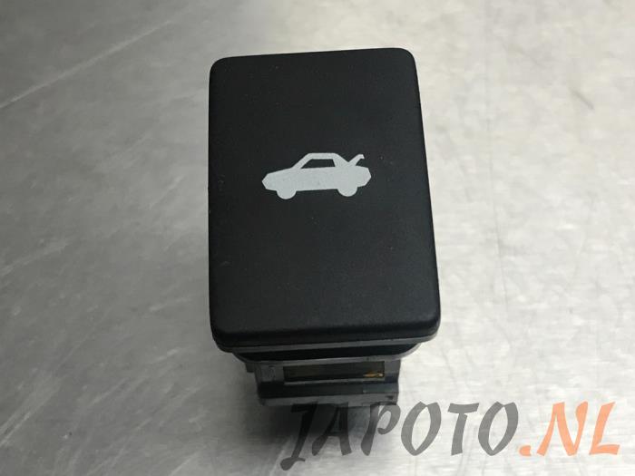 Używane Przelacznik Toyota GT 86 (ZN) 2.0 16V Cena € 20,99 Procedura marży oferowane przez Japoto Parts B.V.