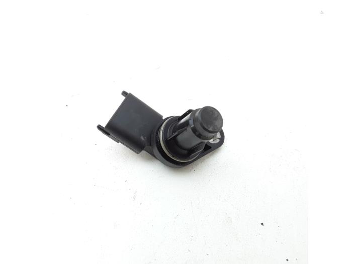Begagnade Vevaxelsensor Hyundai i20 1.2i 16V Pris € 20,95 Marginaltabell erbjuds av Japoto Parts B.V.