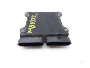 Zündmodul van een Toyota Corolla Verso (R10/11) 2.0 D-4D 16V 2005