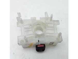 Used Panic lighting switch Subaru Forester (SG) 2.0 16V XT Price € 9,99 Margin scheme offered by Japoto Parts B.V.