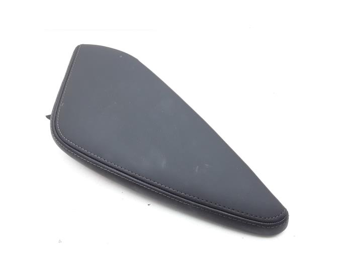 Usagé Divers Nissan Qashqai (J11) 1.2 DIG-T 16V Prix € 10,49 Règlement à la marge proposé par Japoto Parts B.V.
