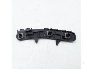 Used Rear bumper bracket, right Toyota Avensis Wagon (T27) 2.2 16V D-4D-F 150 Price € 14,99 Margin scheme offered by Japoto Parts B.V.
