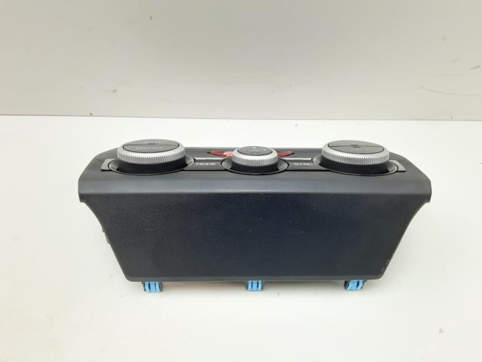 Panel de control de calefacción de un Subaru XV (GT/GX) 1.6 AWD 16V 2017