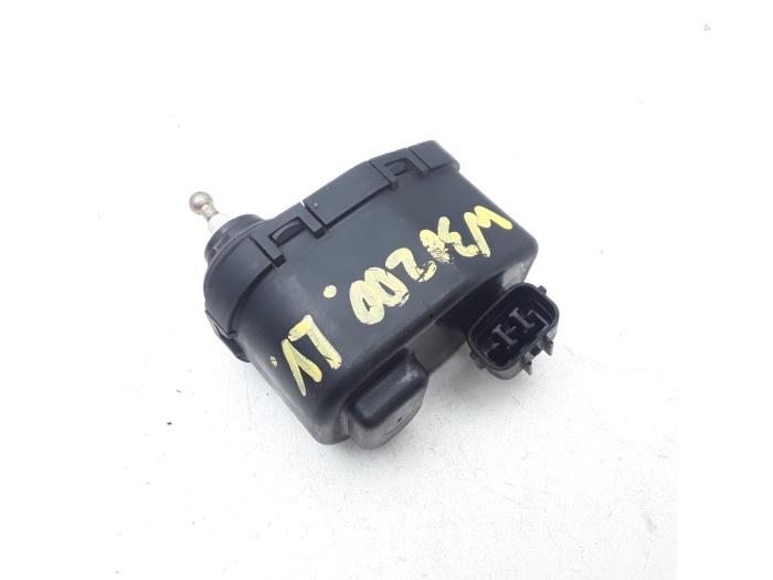 Headlight level adjustment motor