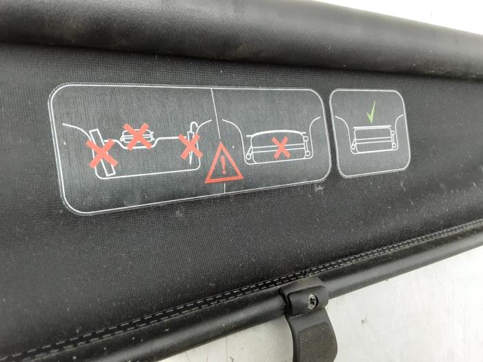 Luggage compartment cover from a Nissan Micra (K12) 1.4 16V 2007