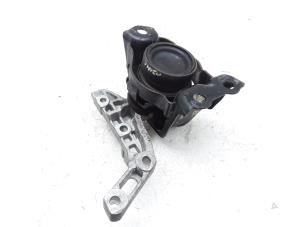 Used Engine mount Nissan Note (E12) 1.2 68 Price € 29,99 Margin scheme offered by Japoto Parts B.V.