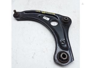 Used Front lower wishbone, left Nissan Note (E12) 1.2 68 Price € 34,99 Margin scheme offered by Japoto Parts B.V.