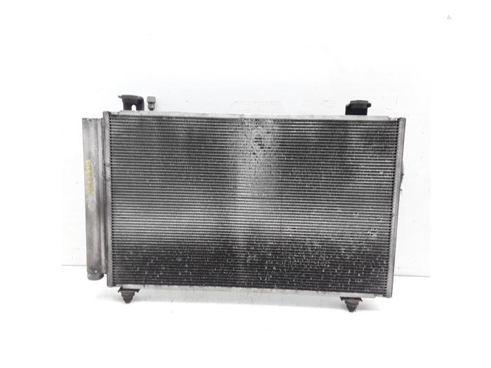 Usagé Radiateur clim Toyota Avensis Wagon (T25/B1E) 2.0 16V D-4D Prix € 52,49 Règlement à la marge proposé par Japoto Parts B.V.