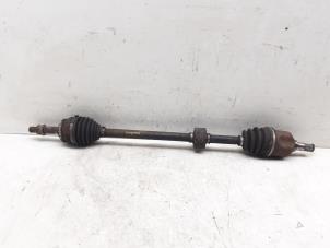 Used Front drive shaft, right Nissan Almera (N16) 1.8 16V Price € 50,00 Margin scheme offered by Japoto Parts B.V.